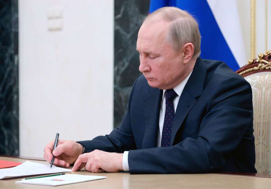 Kremlj saopštio detalje Putinovog razgovora sa Šolcom i Makronom: Rusija ne odustaje od svojih zahtjeva