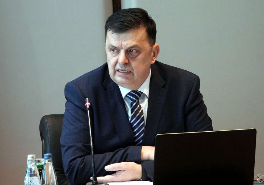 “Postoje pokušaji da krizu u Ukrajini prenesu u BiH” Tegeltija poručuje da nema uvođenja sankcija Ruskoj Federaciji