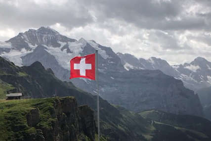DUGA TRADICIJA Evo zašto je međunarodna skraćenica i oznaka za Švajcarsku "CH"