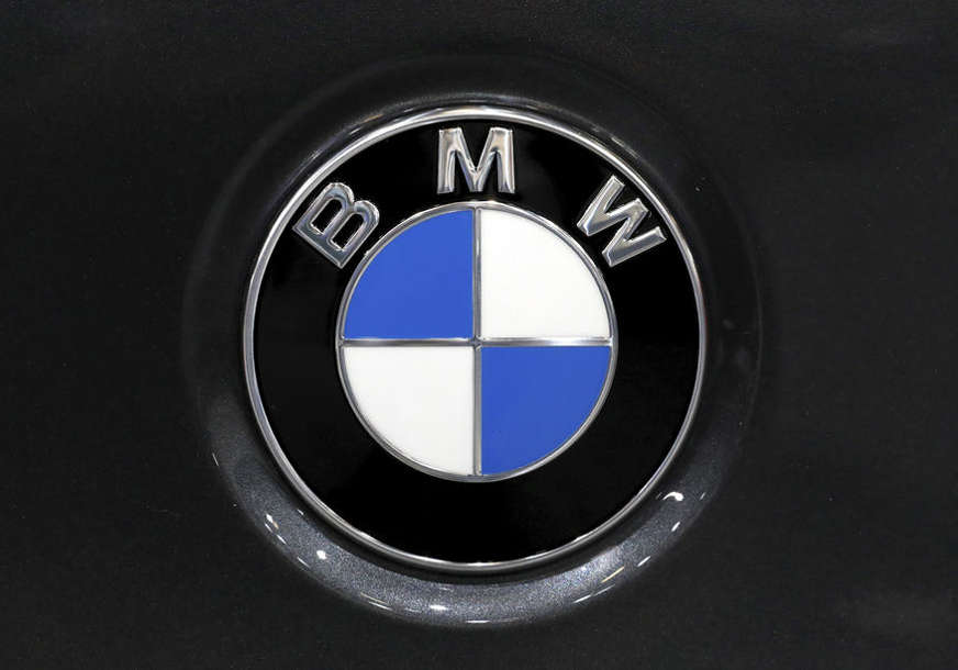 Pod punim opterećenjem: Najteži BMW se približio masi od tri tone