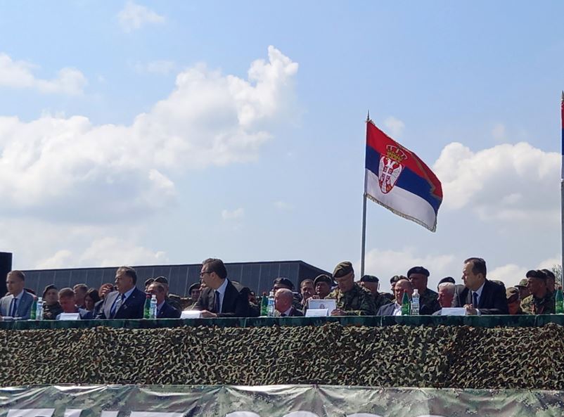 Dodik i Vučić posmatraju vojnu vježbu: Počeo prikaz sposobnosti Vojske Srbije, biće predstavljen i najnoviji kineski raketni sistem