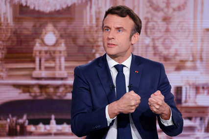 Makron pobjednik TV duela "Le Pen rizikuje GRAĐANSKI RAT ukoliko zabrani nošenje marame u Francuskoj"