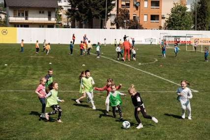 “Dan otvorenih vrata” Fudbalski klub “Naprijed” okupio više od 250 mališana