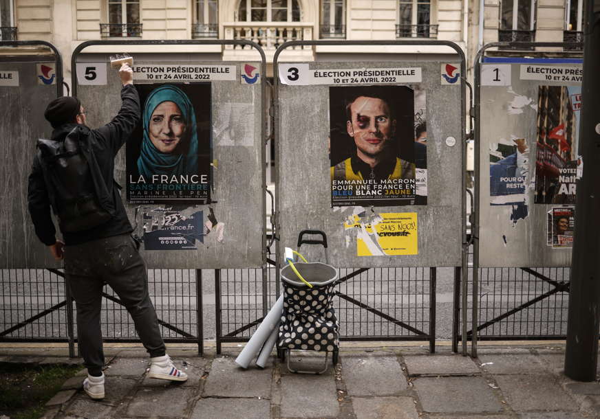 NEIZVJESNA TRKA ZA JELISEJSKU PALATU Francuzi biraju predsjednika, moguća repriza dvoboja Makron - Le Pen