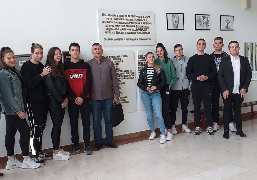 Odnijeli značajna priznanja: Milićki srednjoškolci nagrađeni na "Inostu mladih" u Banjaluci