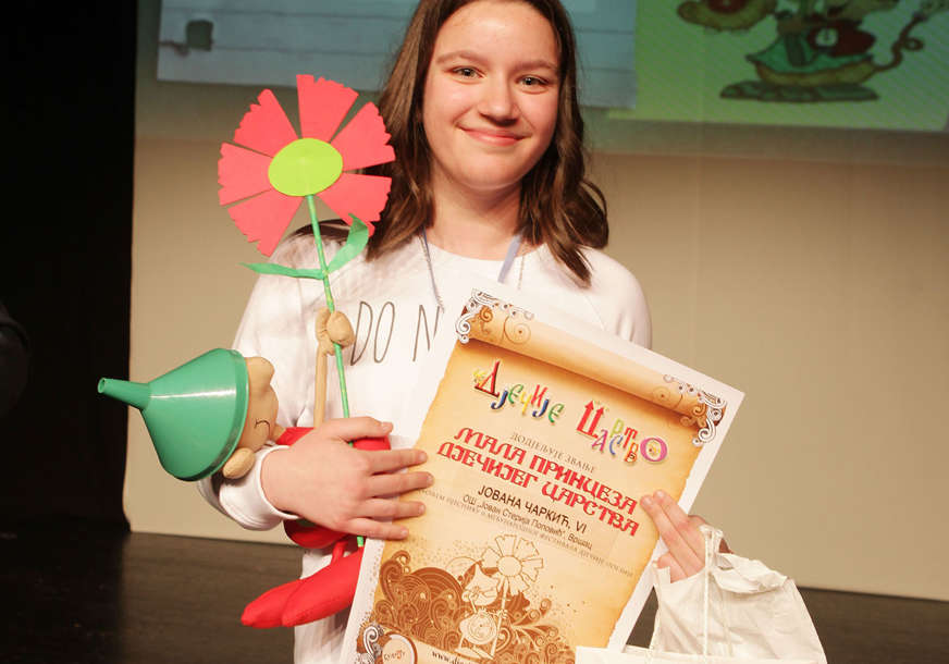 Pobjednica banjalučkog dječijeg festivala: Jovani Čarkić titula "Mala princeza"