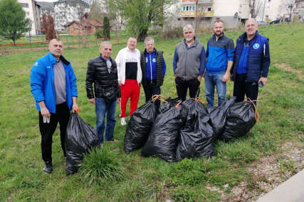 “Za ljepši i čistiji Kotor Varoš” Građani se odazvali akciji, uređivali šetališta i obale Vrbanje (FOTO)