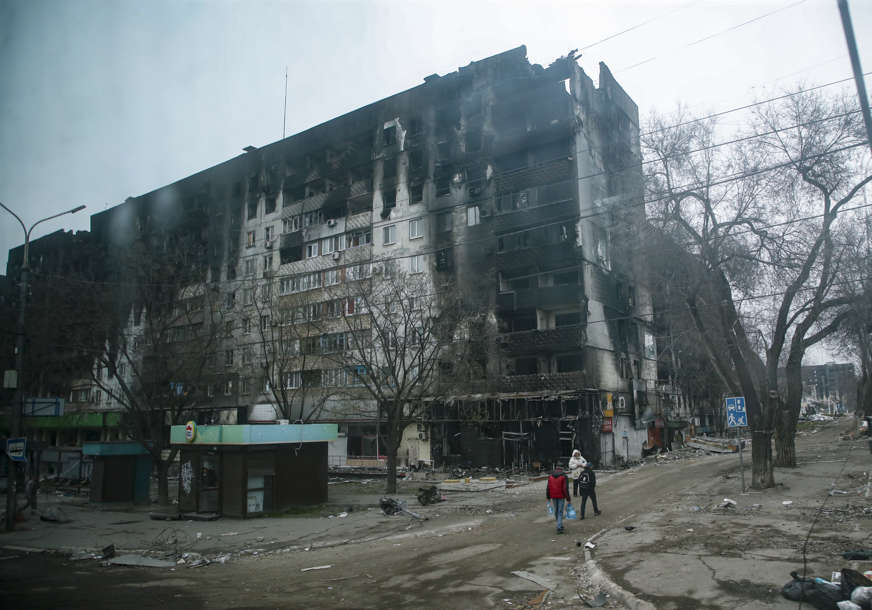 "Napali su čeličanu gdje ima i civila" Iz Ukrajine tvrde da ni danas nema dogovora za evakuaciju iz Marijupolja