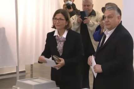 IZBORI U MAĐARSKOJ Orban glasao u društvu supruge (VIDEO)