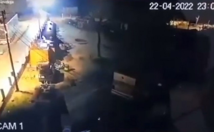 Jeziv snimak nadzorne kamere: Početak zemljotresa u Bileći (VIDEO)