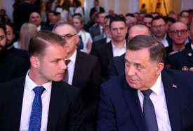 Bajka ili novi Marvelov film: Predsjednik Srpske upozorava na britanski plan za BiH, Stanivuković uzvraća da “Hans Kristijan DODIK ŠIRI PANIKU”