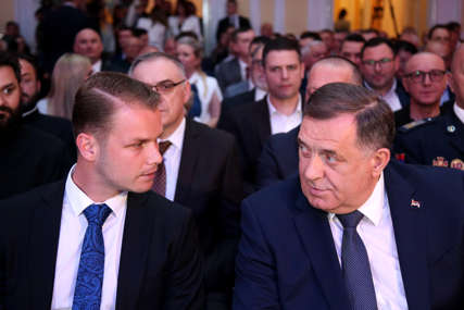 Bajka ili novi Marvelov film: Predsjednik Srpske upozorava na britanski plan za BiH, Stanivuković uzvraća da “Hans Kristijan DODIK ŠIRI PANIKU”