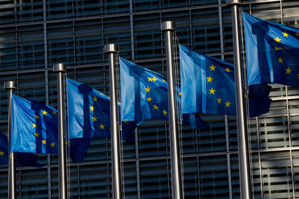 "Pravila važe za sve!" Evropska komisija o Maskovoj kupovini Tvitera