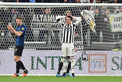NAVIJAČI NEZADOVOLJNI Juventus predstavio novi dres i izazvao negativne komentare (VIDEO)