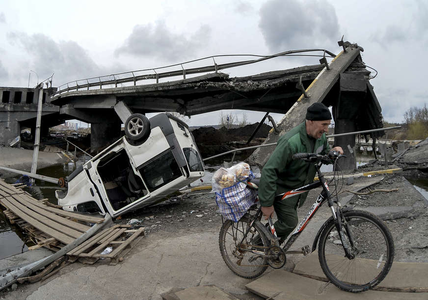 U jeku stradanja i rata, stigle dobre vijesti: Evakuisano još 160 ljudi iz Mariupolja u Bezimeno
