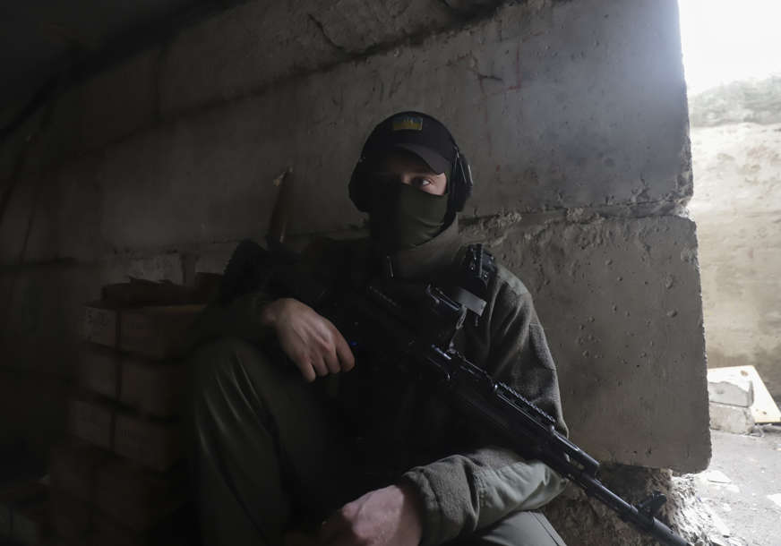 “Garantovaćemo im život” Rusija ponudila ukrajinskim snagama u Azovstalu da POLOŽE ORUŽJE