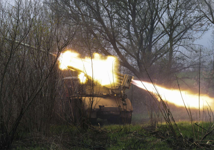 „Nije bilo žrtava“ Rusija tvrdi da je granatirano selo sedam kilometara od  granice sa Ukrajinom