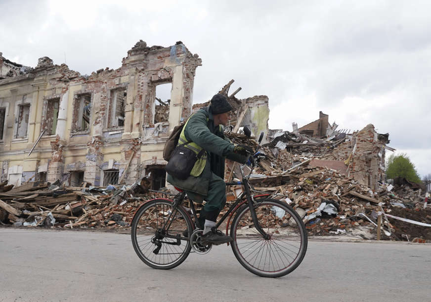 "Čiste ruševine i tijela" Iz Ukrajine tvrde da Rusija planira vojnu paradu u Marijupolju