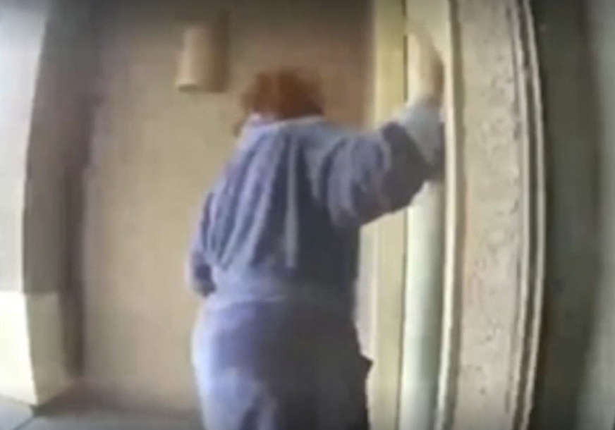 KOMŠINICA SPASITELJKA Požar je zahvatio kuću dok je porodica spavala, a onda je dotrčala ona (VIDEO)