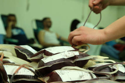 "Stvaraju se bespotrebne gužve" Apel građanima da ne dolaze da daju krv za ranjene u Mladenovcu