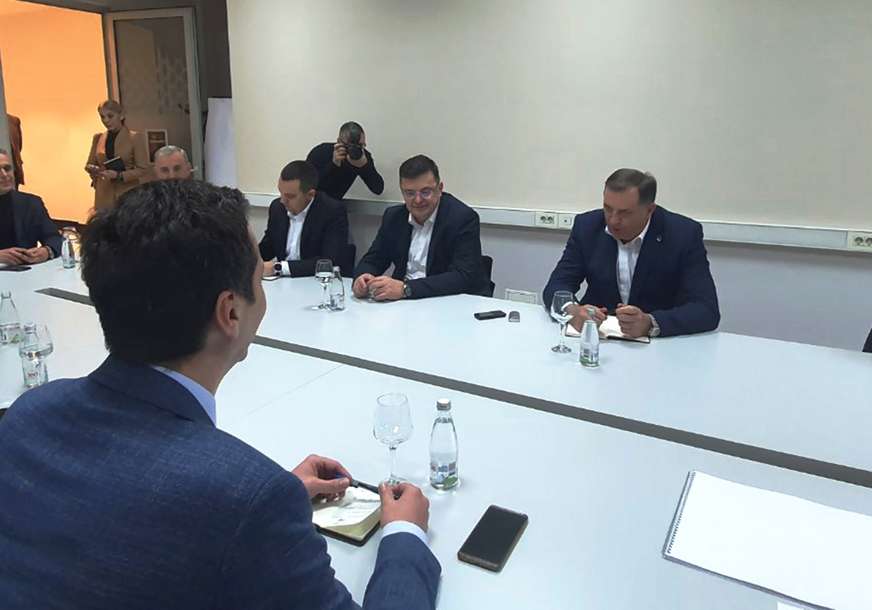 “POLOŽAJ SRBA TEŽAK  I NEZAHVALAN” Dodik poručio da se mora pomoći srpskoj zajednici u Mostaru