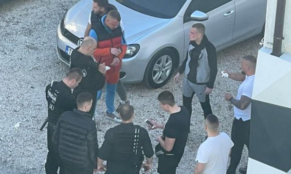 DRAMA U VOGOŠĆI Mladiću u tuči razbili glavu, pa pobjegli automobilom (VIDEO)
