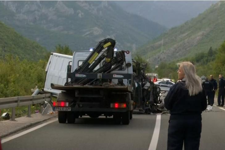 Izvučena cisterna smrti: Iz jezera kod Mostara izvađena kabina u kojoj je poginuo vozač iz Visokog