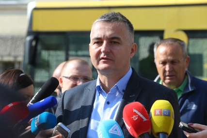 SRPSKAINFO SAZNAJE Dejan Mijić dao ostavku na mjesto direktora "Autoprevoza"