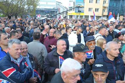 "Došli smo da iskažemo SRPSKO JEDINSTVO" Demobilisani borci VRS poslali poruku sa narodnog skupa "Sloboda" (FOTO)
