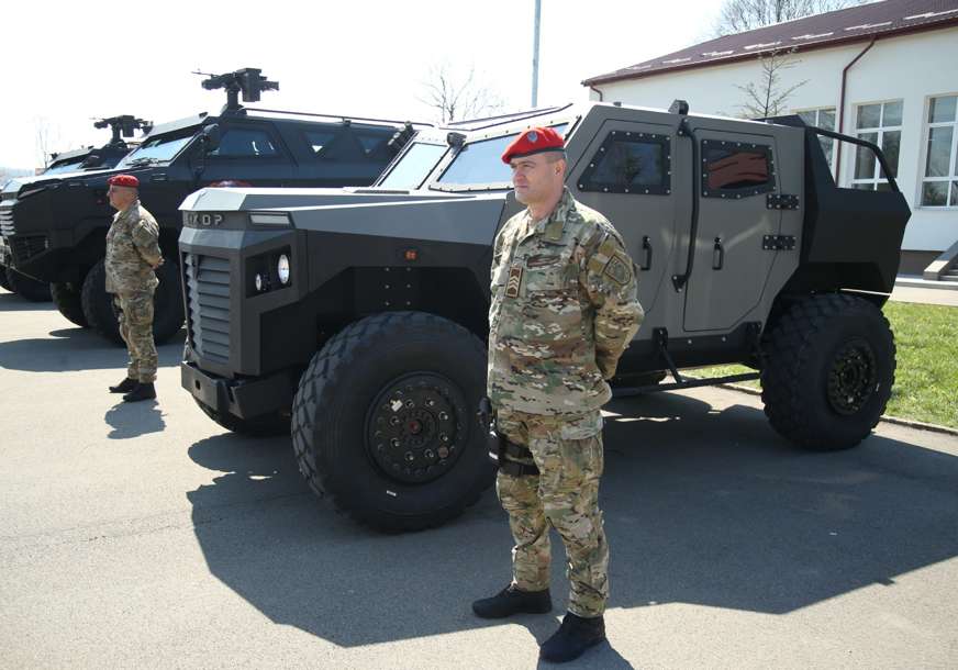 STIGAO "VIHOR" Predstavljeno novo oklopno vozilo na velikom jubileju MUP Srpske (FOTO,VIDEO)