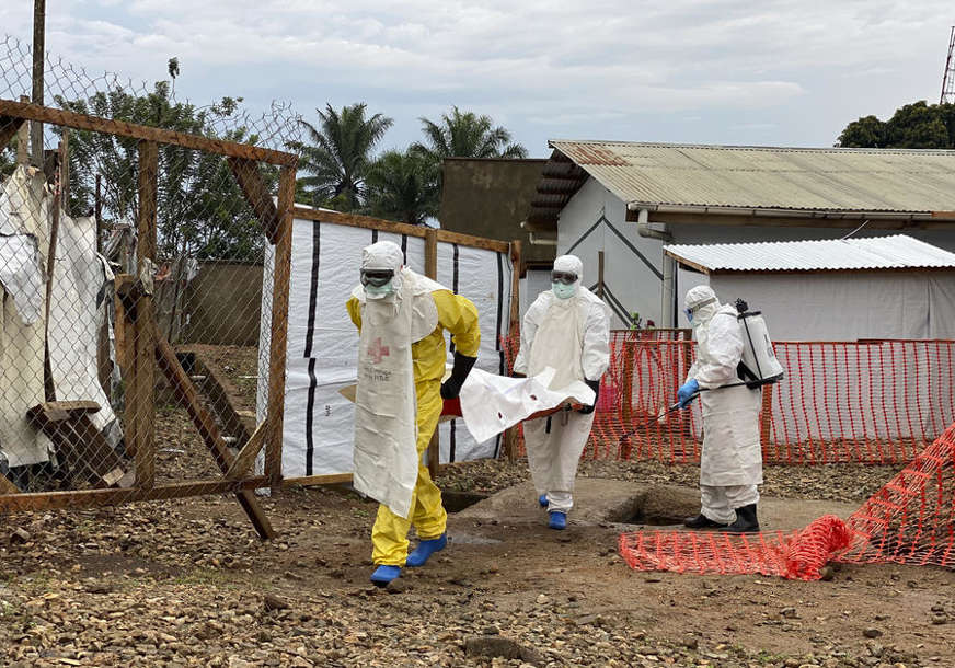 Još jedna žrtva: Raste broj umrlih u novom izbijanju ebole, prenose je i zaražene životinje