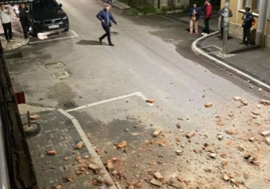POTRES NA VELIKI PETAK Zemljotres kod Mostara, Trebinjci napuštali stanove, u Stocu stijena pala na kuću (VIDEO)