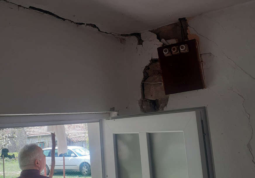 LJUBINJE OSTALO BEZ BANKE Završen popis oštećenih objekata u zemljotresu u Hercegovini, šteta višemilionska
