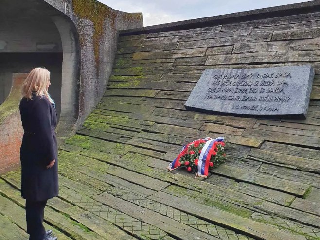 "Da se nikome i nikada ne ponovi" Predsjednica Srpske odala pomen žrtvama logora Jasenovac (FOTO)
