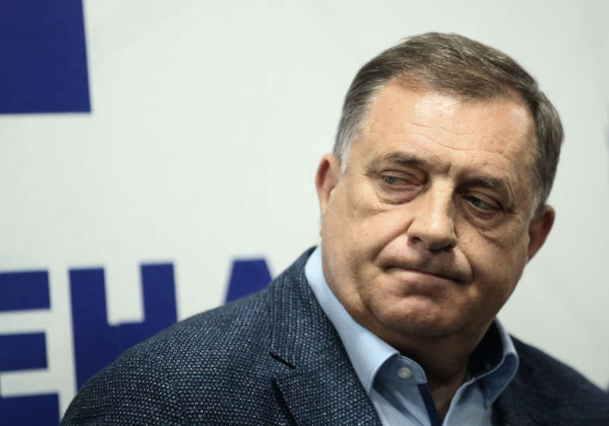 "Bezobrazluk nedovršenog čovjeka" Dodik osudio Komšićevu izjavu o Armiji RBiH i "zlatnim liljanima"