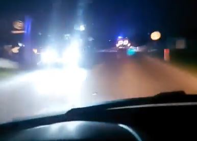 Još jedna nesreća na putu: U Lukavcu automobil udario biciklistu (VIDEO)