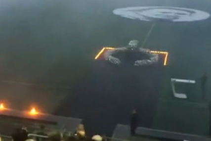 KAKAV OPROŠTAJ Navijači Šturma donijeli kovčeg Ivice Osima na stadion