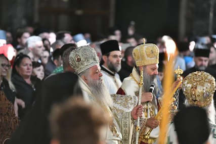 U Hramu Svetog Save počela liturgija pomirenja: Nakon 55 godina raskola MPC vraćena u liturgijsko i kanonsko jedinstvo (FOTO)