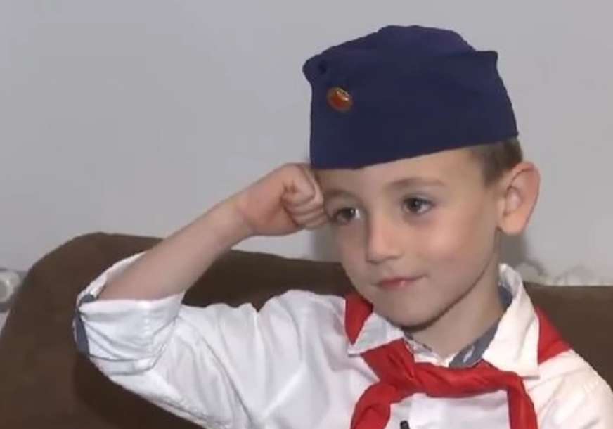 TITO BI BIO PONOSAN Petogodišnji Pavle je najmlađi jugonostalgičar i najveći obožavalac čuvenog “Flojda”