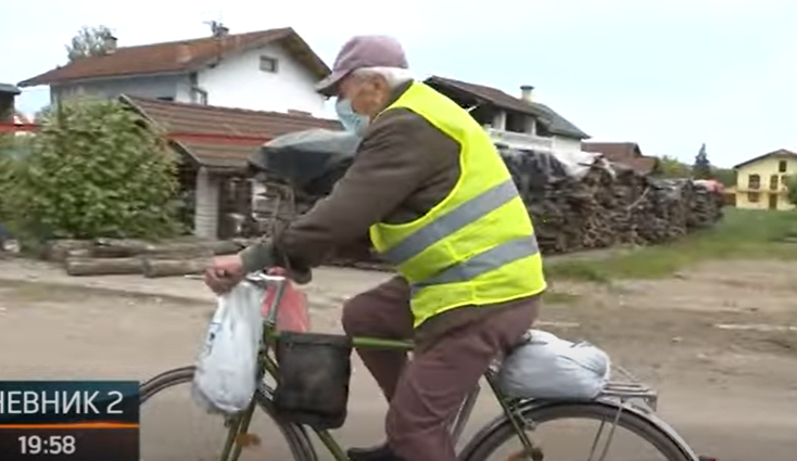 Došao biciklom na slavu: Radoslav (90) od Sremske Mitrovice do Banjaluke prešao 270 kilometara (FOTO)