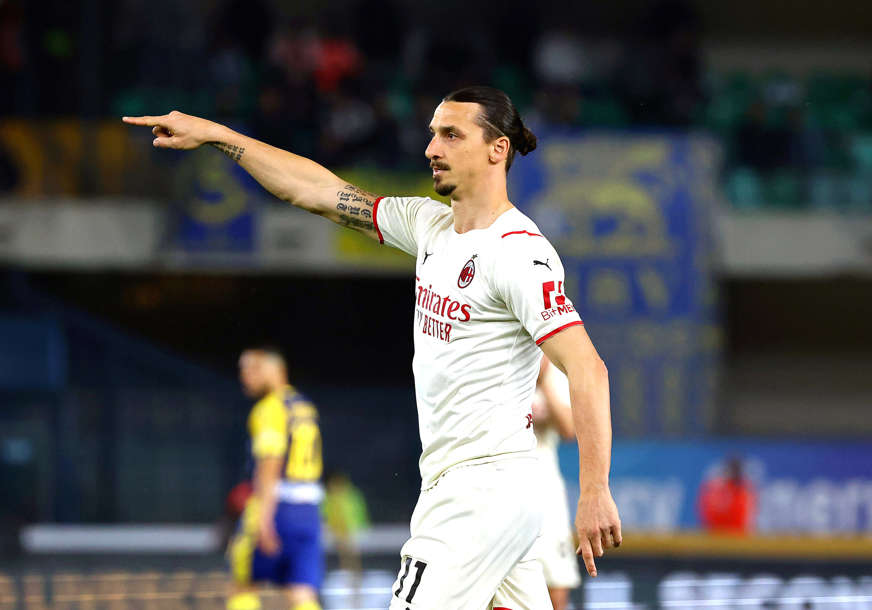 "HVALA ZA SVE" Navijači Milana se oprostili od Ibrahimovića