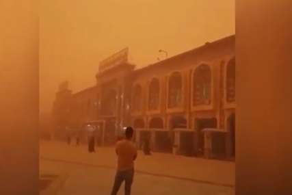 ZEMLJA OBOJENA U NARANDŽASTO Irak pogodila snažna pješčana oluja, ljudi ne mogu da dišu (VIDEO)
