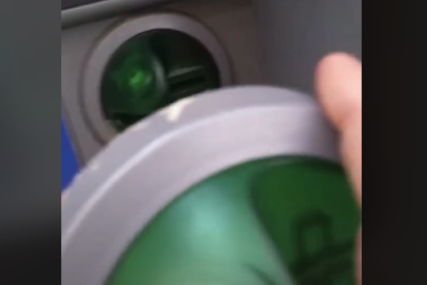 DOMIŠLJATOST LOPOVA NEMA GRANICE Otkriven način za krađu kartice sa bankomata (VIDEO)
