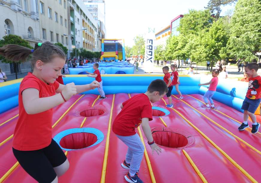 Zabavi nema kraja: Mališani uživaju u takmičenju i druženju (FOTO)