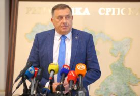 "Stimulisaće se upotreba ćirilice" Dodik o zaštiti srpskog identiteta i pisma