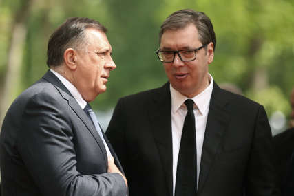 "Preko glave mu je da ga zovu MALI PUTIN" Vučić u središtu analize "Njujork tajmsa", pominju i Dodika (FOTO)