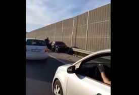 Karambol na auto-putu: U nesreći kod Sarajeva oštećeno više vozila (VIDEO)