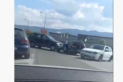 Nesreća u Sarajevu: Sudar usporio saobraćaj i nanio materijalnu štetu
