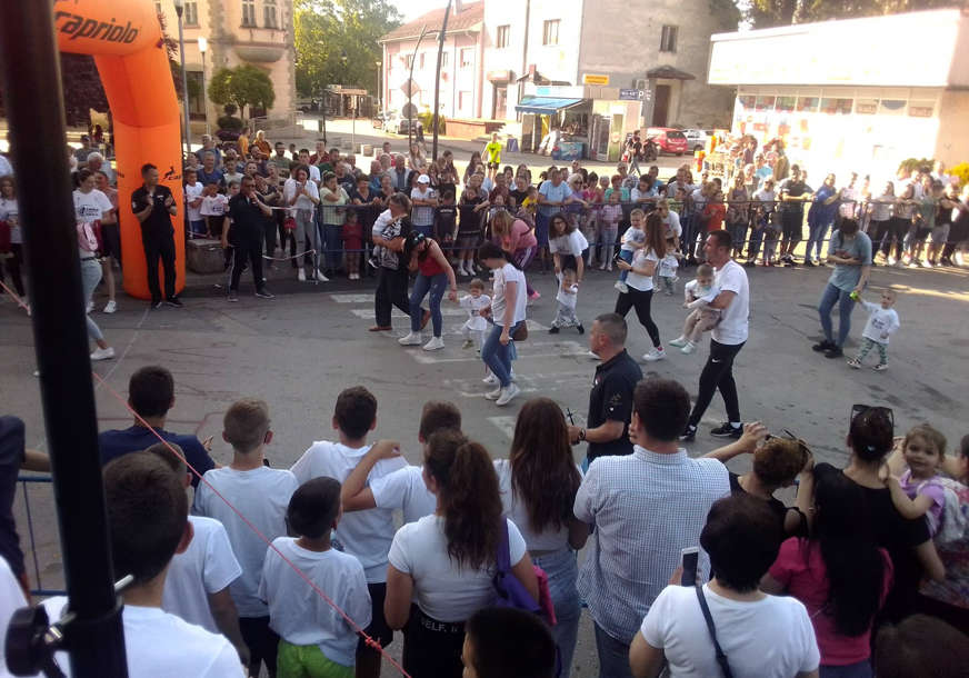 Atletski miting u Novom Gradu: "Trke slobode" okupile 800 učesnika (FOTO)