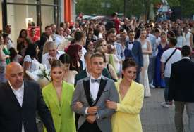 "Krov zgrade najpopularnije mjesto" Banjalučki maturanti kreću sa pripremama i uveliko rezervišu fotografe